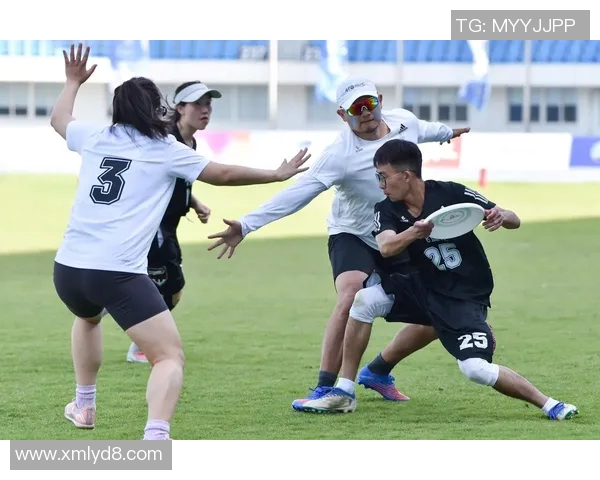 南京飞盘队防守策略揭秘:如何在比赛中掌控节奏与空间 南京飞盘队防守策略揭秘:如何在比赛中掌控节奏与空间
